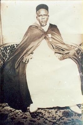 La dernière photo prise à Dakar par Serigne Babacar Sy dans son salon à la Rue Thiers en 1950