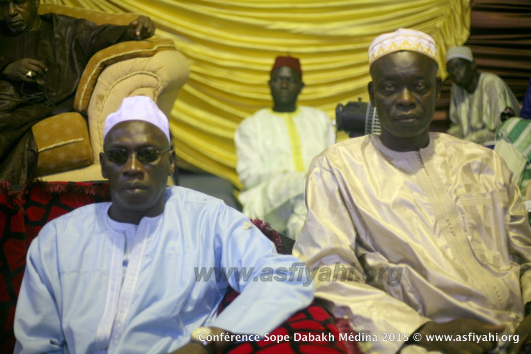 A gauche , Serigne Mansour Niang Bachir